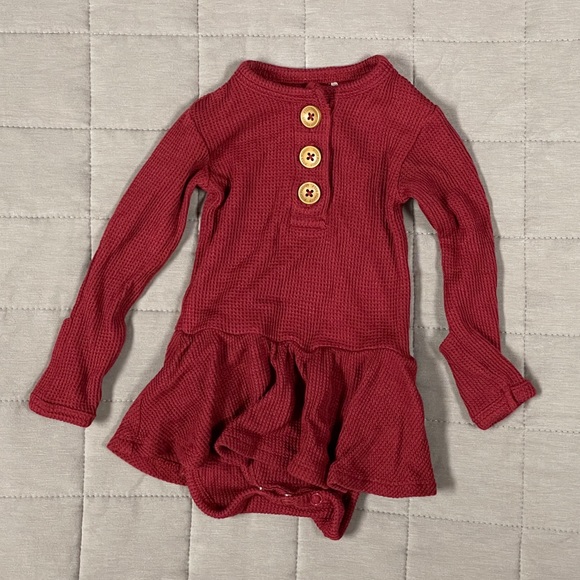 Posh Peanut Waffle LS Bodysuit with Skirt Size 0-3m - Picture 1 of 2